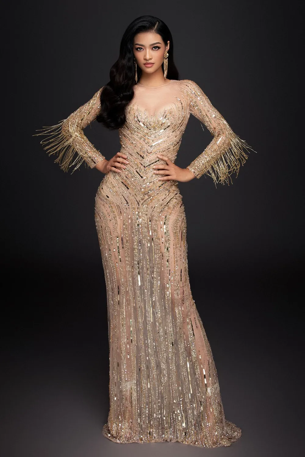 Liên tiếp lọt top cao, Kiều Loan khoe bộ đầm thi Chung kết Miss Grand International 2019 - Ảnh 9.