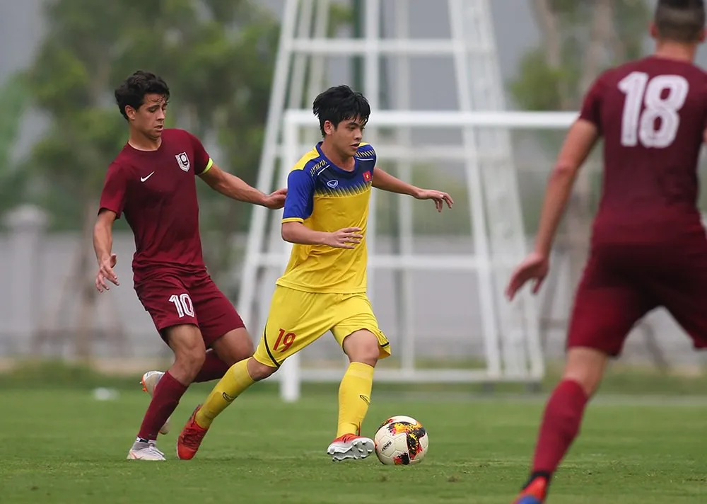U19 Việt Nam giành chiến thắng trước U19 Sarajevo - Ảnh 9.
