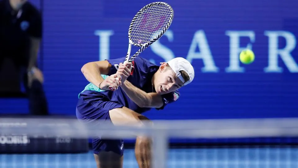 Thắng nhàn Alex de Minaur, Roger Federer vô địch Basel mở rộng 2019 - Ảnh 2. Thắng nhàn Alex de Minaur, Roger Federer vô địch Basel mở rộng 2019 - Ảnh 2.
