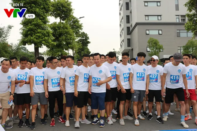 500 người cùng chạy bộ vì sức khỏe phụ nữ và trẻ em - Ảnh 8.