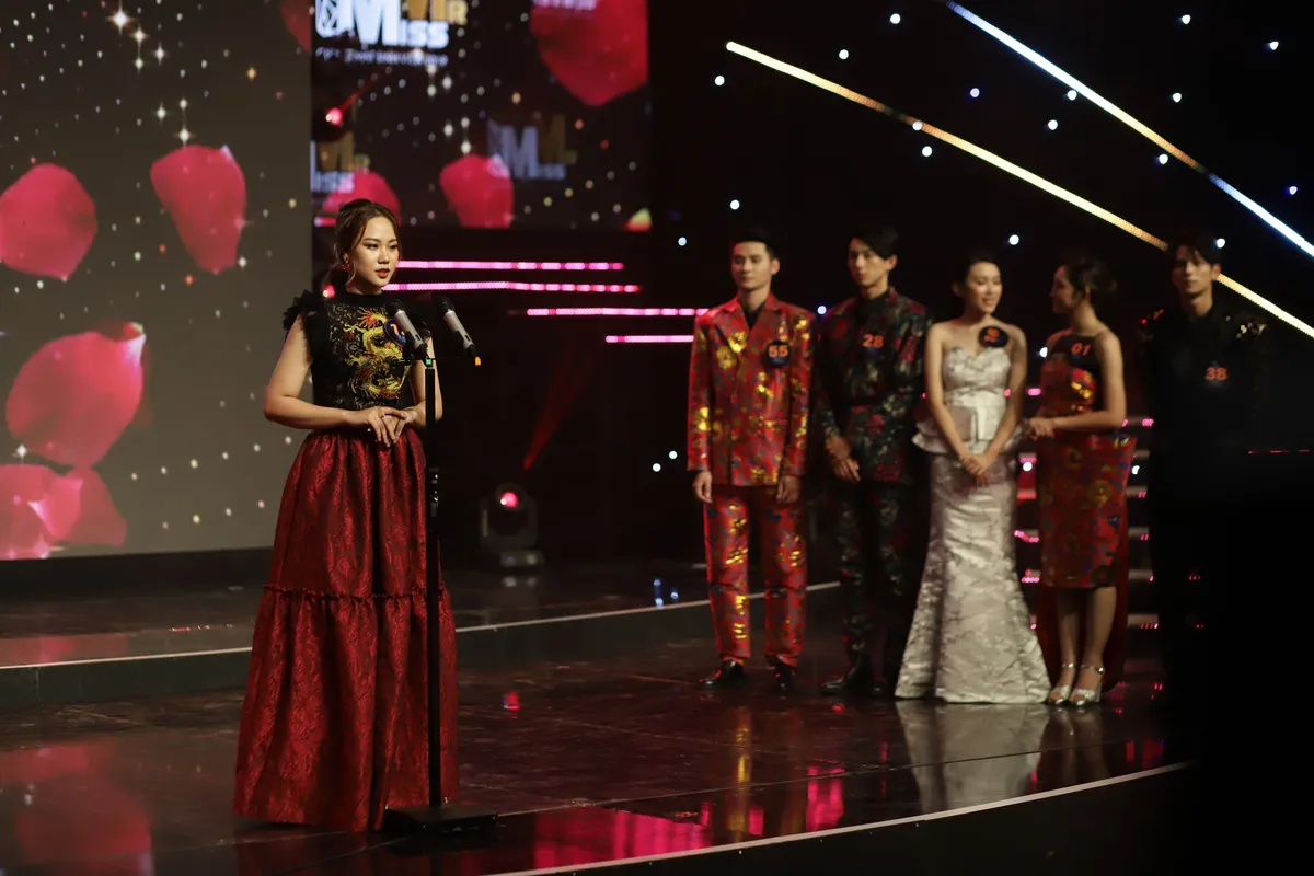 Top 12 Mr&Miss - Gương mặt sinh viên 2019 lộng lẫy với trang phục dạ hội - Ảnh 5.