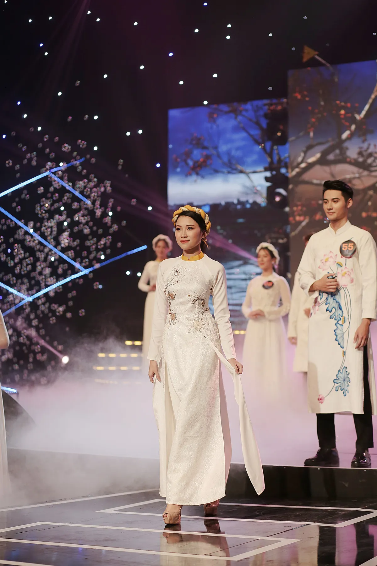 Top 12 Mr&Miss - Gương mặt sinh viên 2019 tỏa sáng với áo dài truyền thống - Ảnh 6.