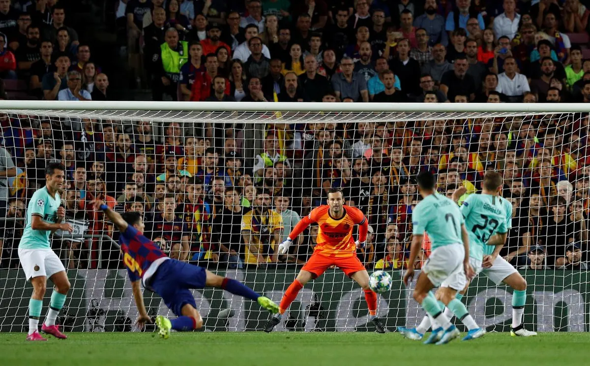 Barcelona 2-1 Inter Milan: Luis Suarez chói sáng, Barca ngược dòng ngoạn mục! - Ảnh 2. Barcelona 2-1 Inter Milan: Luis Suarez chói sáng, Barca ngược dòng ngoạn mục! - Ảnh 2.