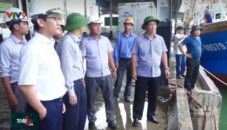 Kiểm tra đảm bảo an toàn trước khi bão đổ bộ tại Khánh Hòa - Ảnh 1. Kiểm tra đảm bảo an toàn trước khi bão đổ bộ tại Khánh Hòa - Ảnh 1.