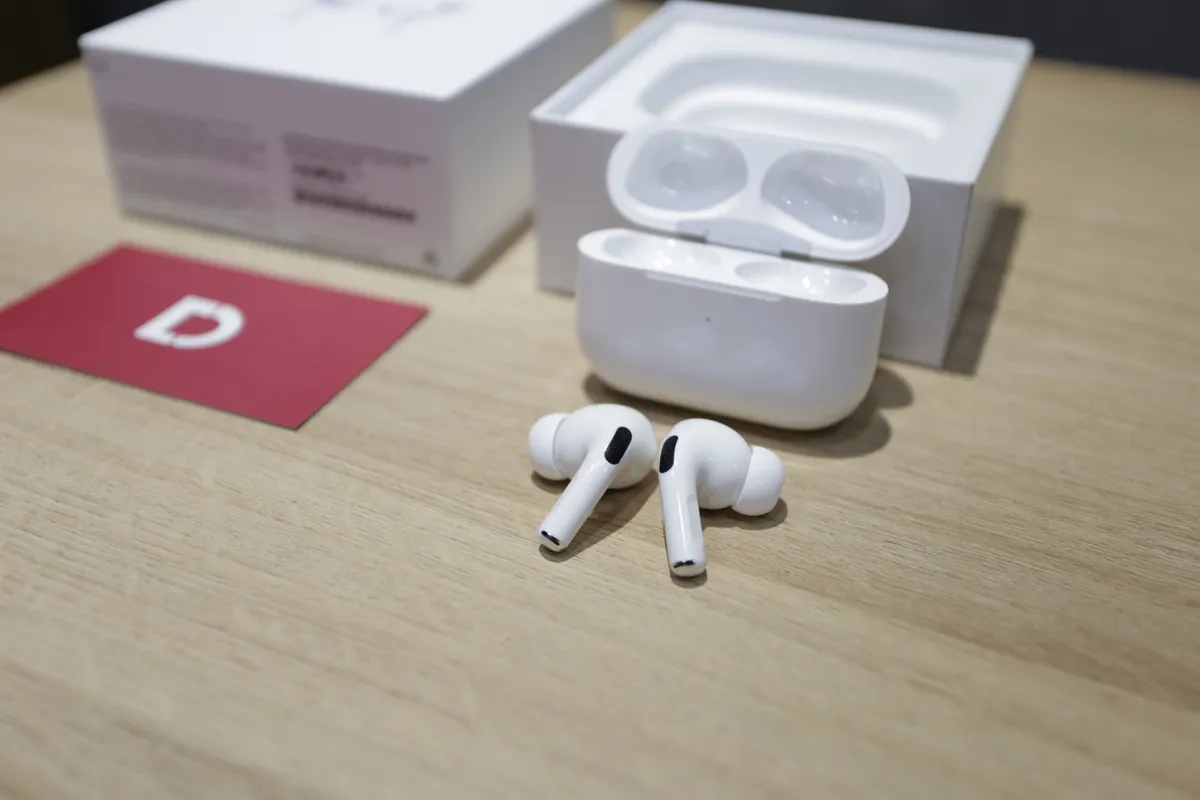 Trên tay AirPods Pro và so sánh với AirPods thế hệ cũ - Ảnh 9.