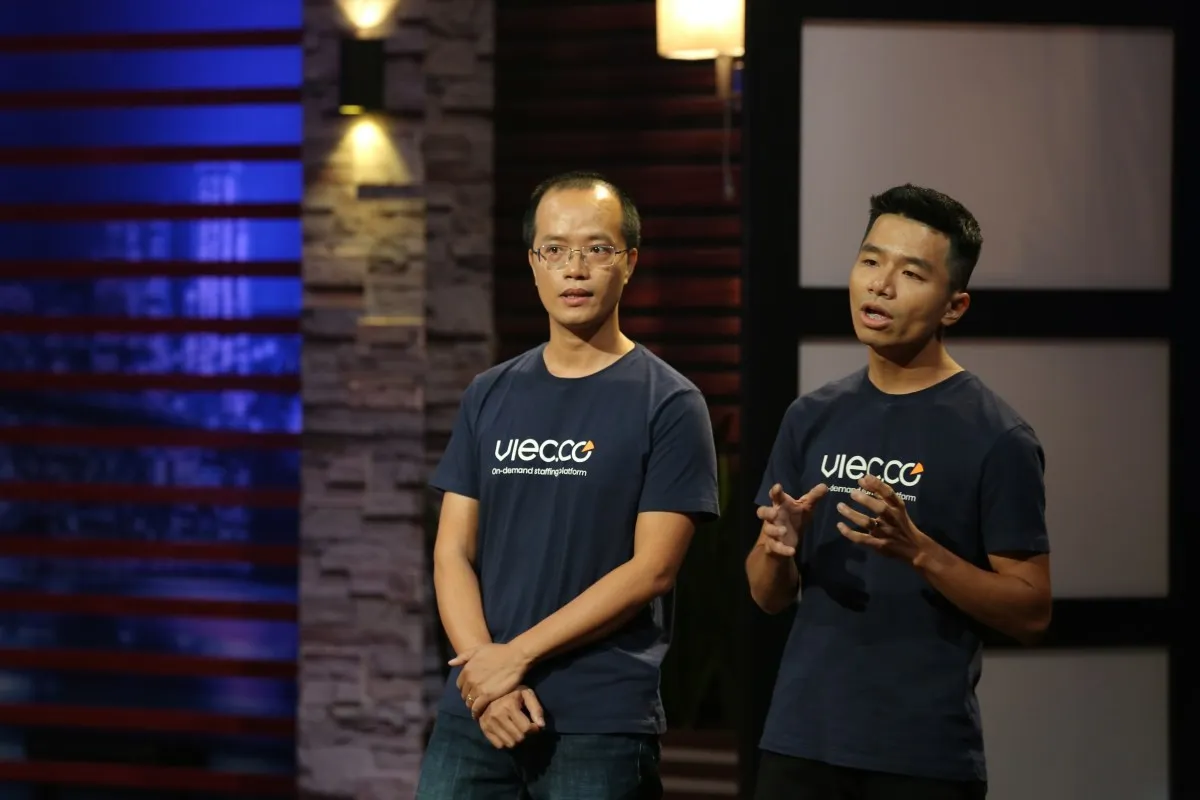 Shark Tank Việt Nam: Dàn cá mập đại chiến vì startup Việc Có - Ảnh 2.