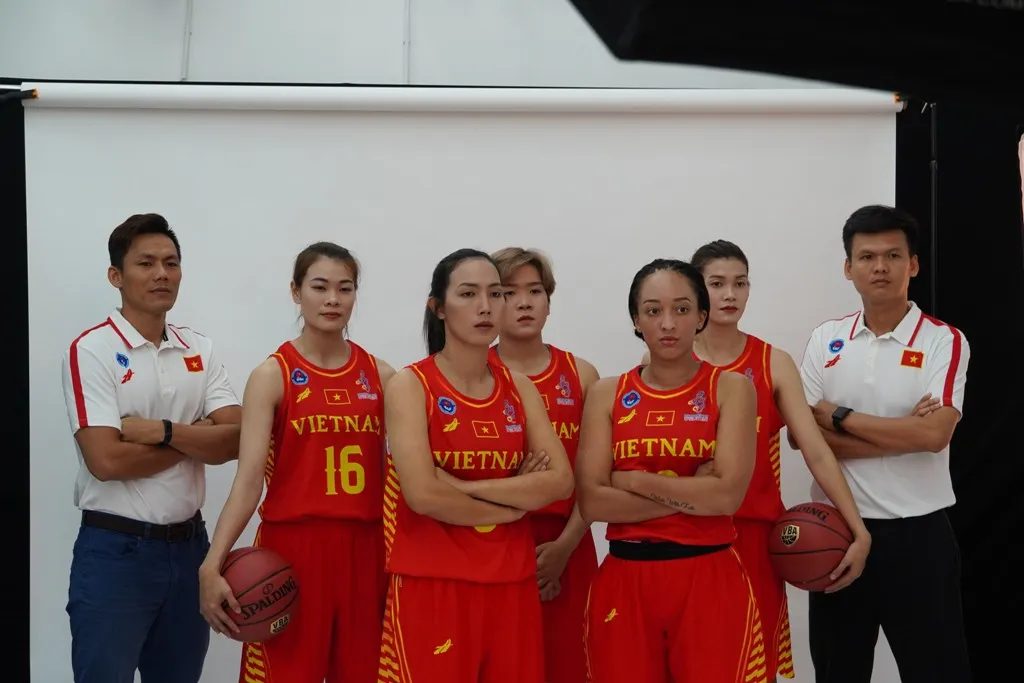 Đội tuyển bóng rổ Việt Nam công bố trang phục thi đấu tại SEA Games 30 - Ảnh 1. Đội tuyển bóng rổ Việt Nam công bố trang phục thi đấu tại SEA Games 30 - Ảnh 1.