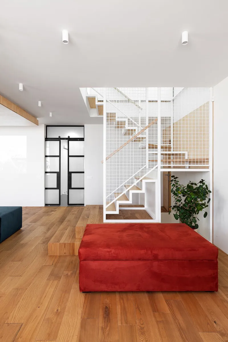 Ngôi nhà 190m2 thoải mái cho trẻ chơi đùa nhờ sử dụng nội thất mô-đun - Ảnh 4.