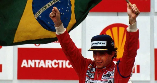 Tại sao Ayrton Senna vẫn là 1 biểu tượng của thể thao Brazil sau 25 năm - Ảnh 1. Tại sao Ayrton Senna vẫn là 1 biểu tượng của thể thao Brazil sau 25 năm - Ảnh 1.