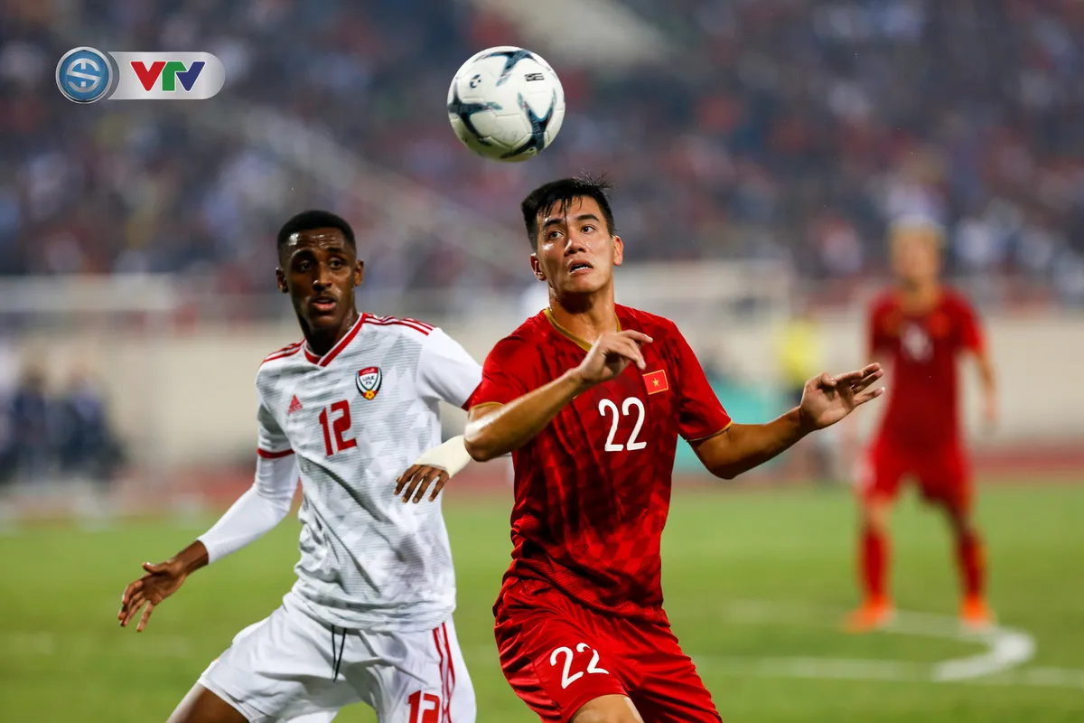ẢNH: Tiến Linh tỏa sáng, ĐT Việt Nam giành chiến thắng quan trọng trước ĐT UAE - Ảnh 7. ẢNH: Tiến Linh tỏa sáng, ĐT Việt Nam giành chiến thắng quan trọng trước ĐT UAE - Ảnh 7.