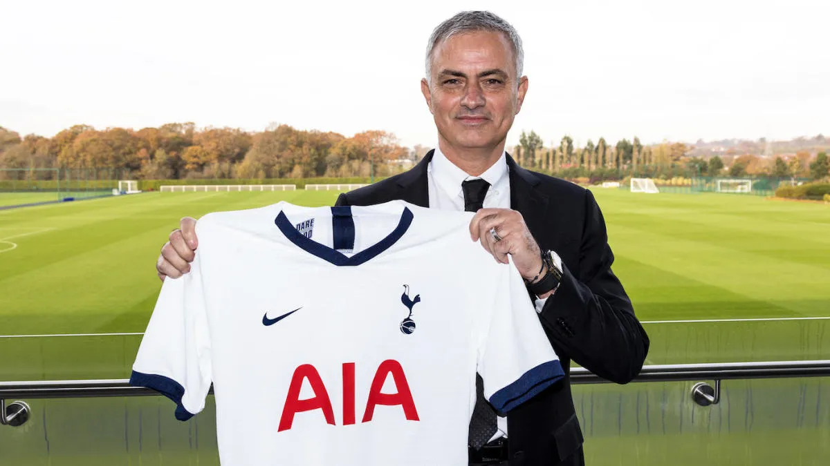 HLV Mourinho nhận lương cao thứ 2 tại giải Ngoại hạng Anh - Ảnh 1. HLV Mourinho nhận lương cao thứ 2 tại giải Ngoại hạng Anh - Ảnh 1.