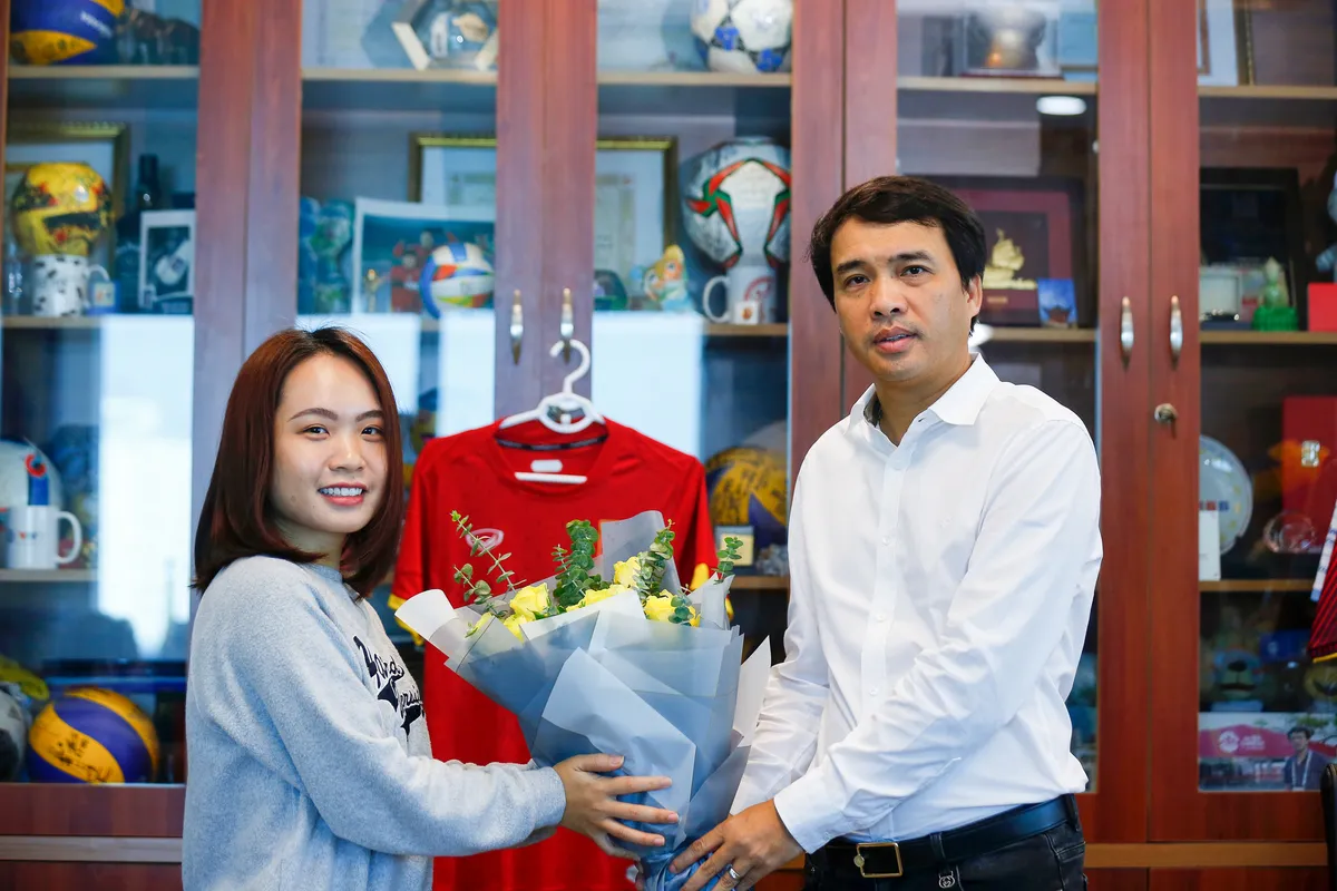 Nhà báo Phan Ngọc Tiến: Thể thao thay đổi cuộc sống! - Ảnh 1. Nhà báo Phan Ngọc Tiến: Thể thao thay đổi cuộc sống! - Ảnh 1.