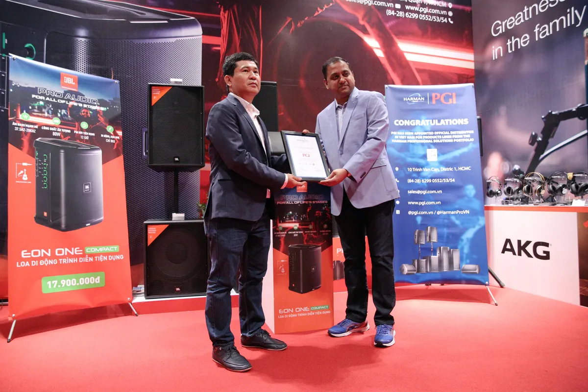 AV Show 2019: Sàn diễn của các thiết bị nghe nhìn hàng đầu khai mạc tại Hà Nội - Ảnh 2.