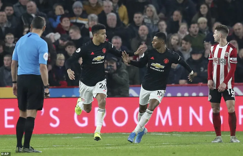 Sheffield United 3-3 Manchester United: Trận hòa kịch tính - Ảnh 3.