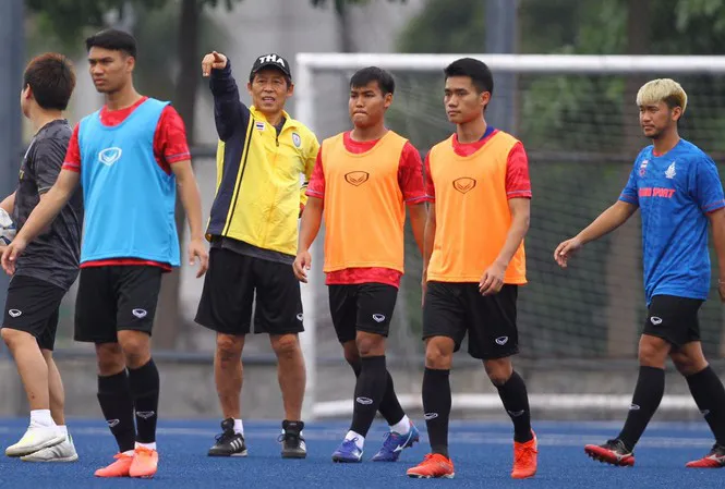 U22 Thái Lan - U22 Indonesia: Xem giò đối thủ của U22 Việt Nam (15h00 ngày 26/11 trên VTV6) - Ảnh 1.