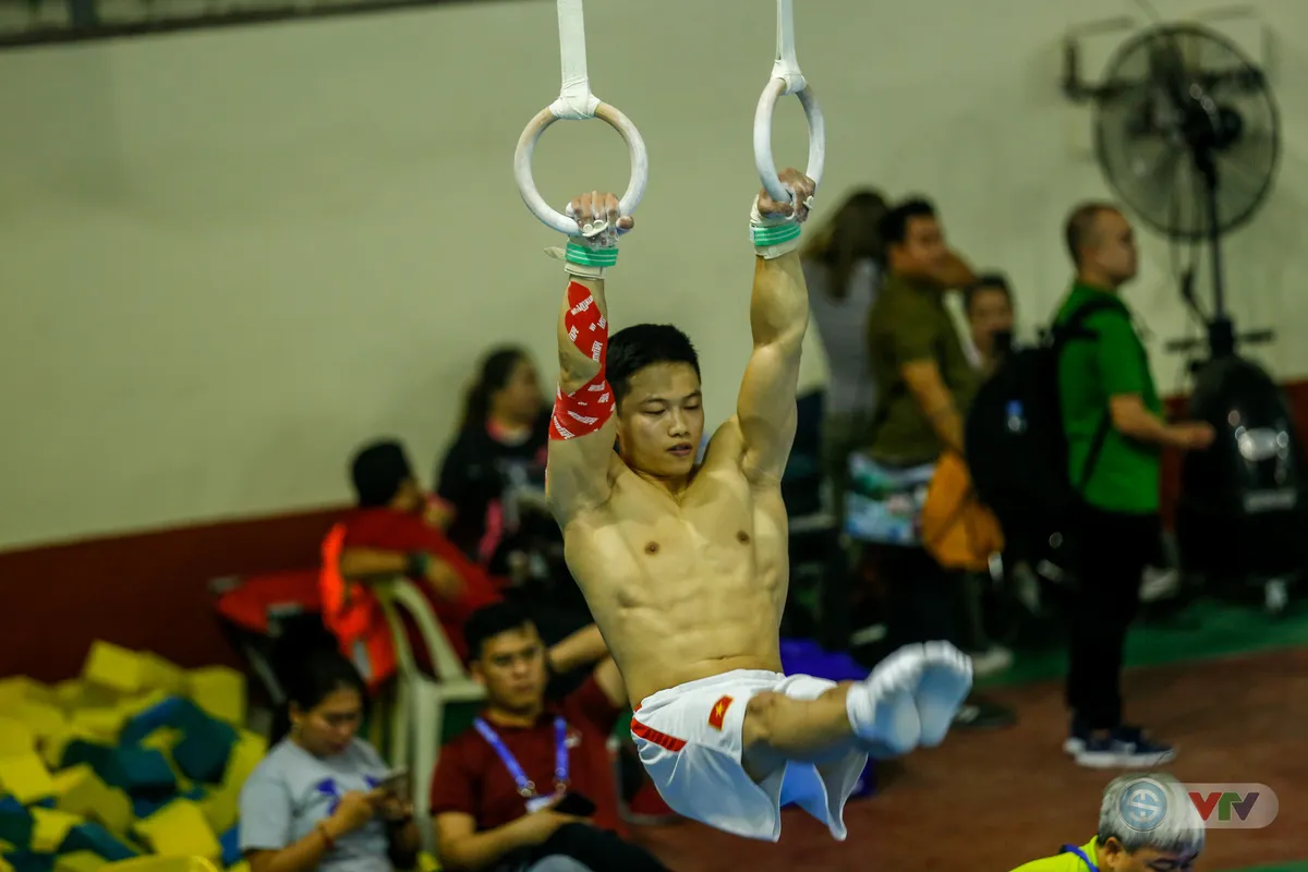 SEA Games 30: Dàn hot boy Thể dục dụng cụ Việt Nam tích cực luyện tập tại Manila để tranh HCV - Ảnh 2. SEA Games 30: Dàn hot boy Thể dục dụng cụ Việt Nam tích cực luyện tập tại Manila để tranh HCV - Ảnh 2.