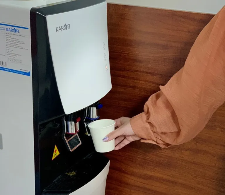 Bệnh viện Bưu điện triển khai giảm thiểu rác thải nhựa - Ảnh 1. Bệnh viện Bưu điện triển khai giảm thiểu rác thải nhựa - Ảnh 1.
