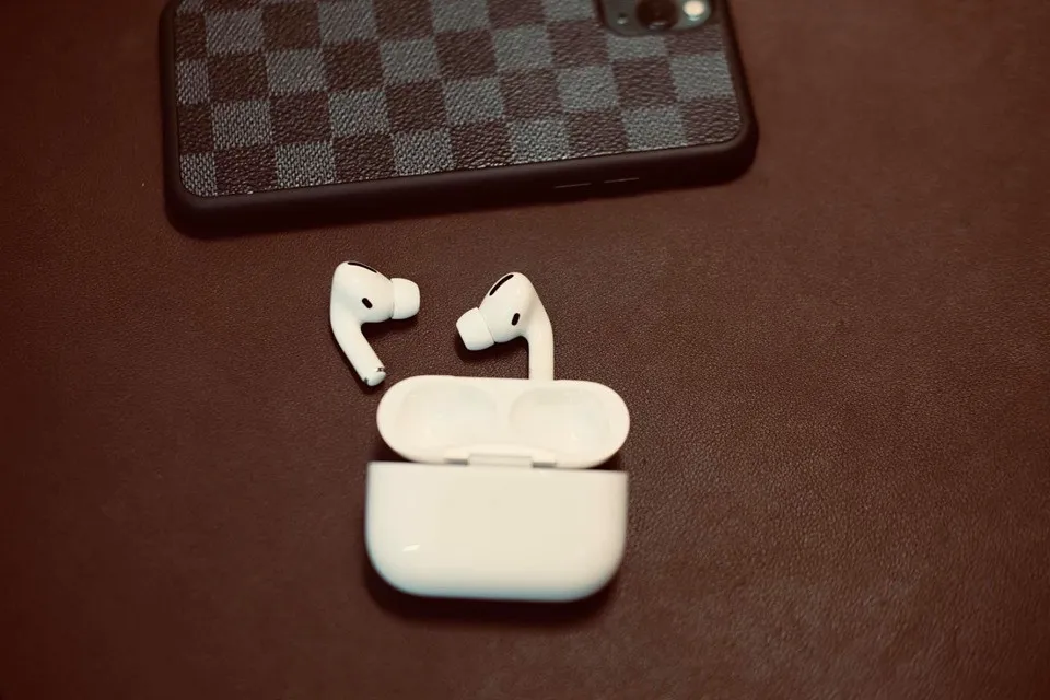 AirPods Pro - Chiếc tai nghe đáng mua - Ảnh 2.