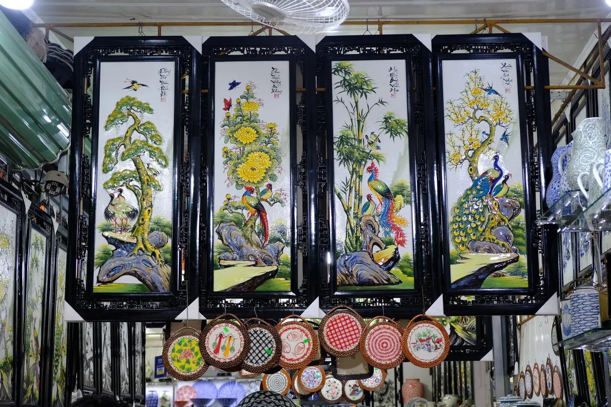 Về thăm Chợ Gốm Bát Tràng - Ảnh 15. Về thăm Chợ Gốm Bát Tràng - Ảnh 15.
