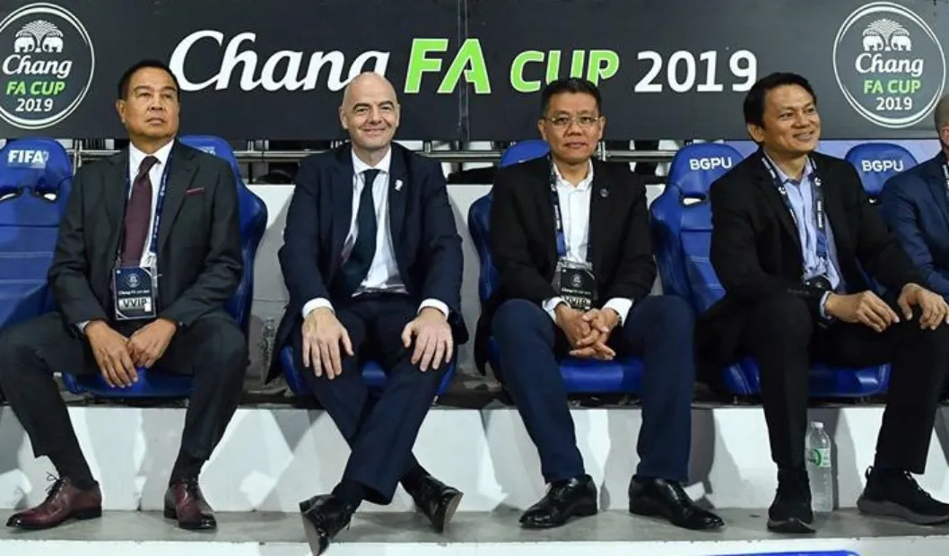 Chủ tịch FIFA nhiệt tình ủng hộ tổ chức giải Vô địch các CLB Đông Nam Á 2020 - Ảnh 1. Chủ tịch FIFA nhiệt tình ủng hộ tổ chức giải Vô địch các CLB Đông Nam Á 2020 - Ảnh 1.