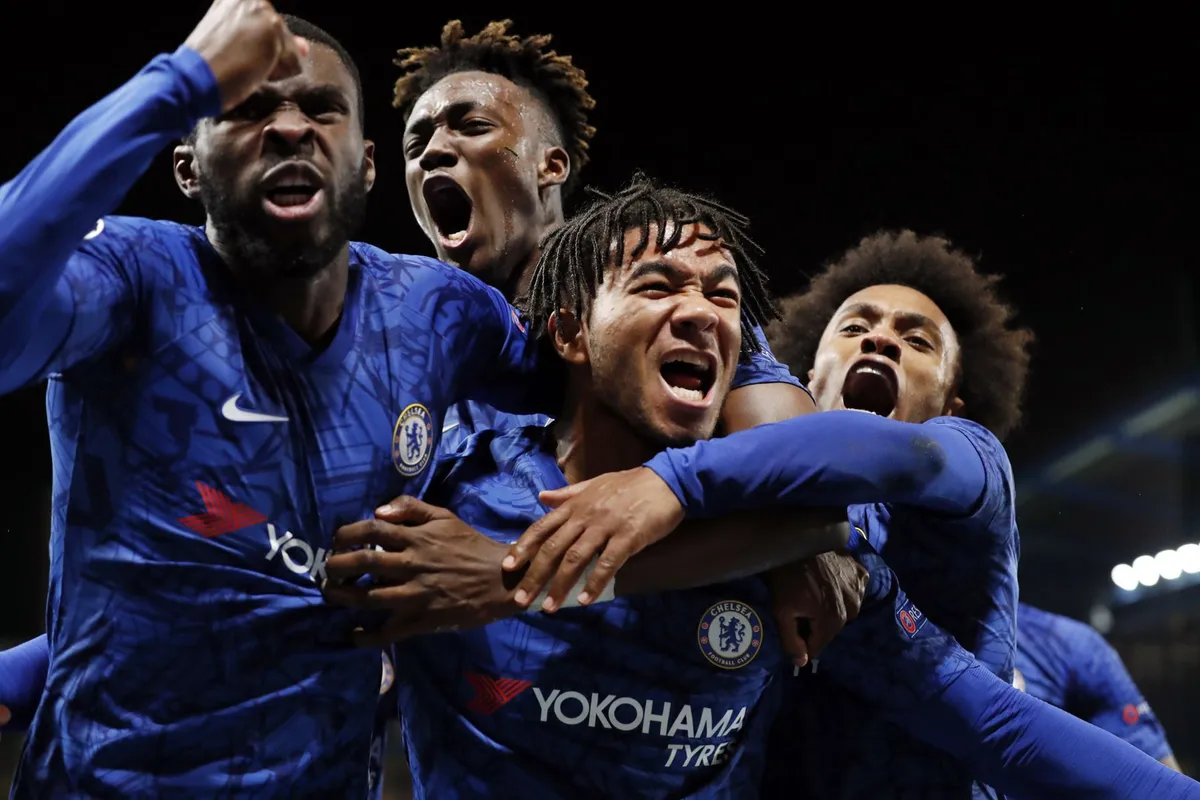 Chelsea 4-4 Ajax: Bị dẫn trước 3 bàn, Chelsea cầm hoà Ajax khó tin - Ảnh 3. Chelsea 4-4 Ajax: Bị dẫn trước 3 bàn, Chelsea cầm hoà Ajax khó tin - Ảnh 3.