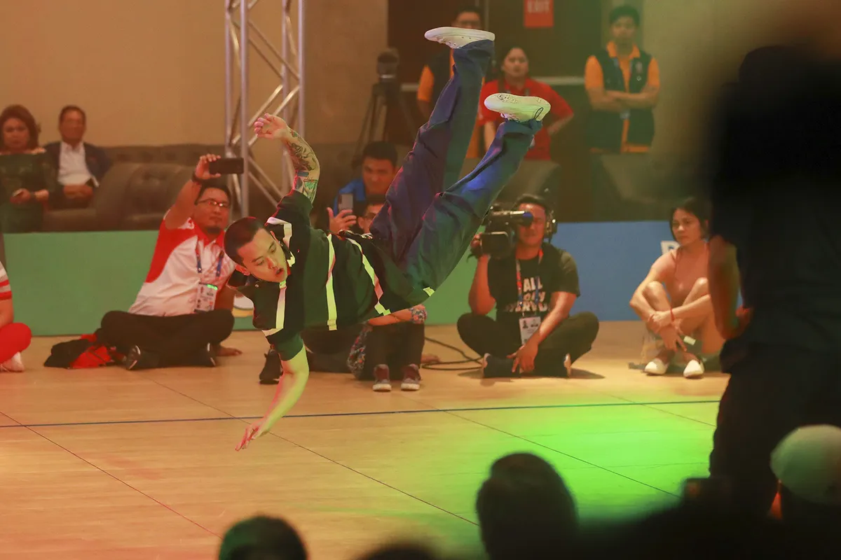 SEA Games 30: B&ugrave;ng nổ năng lượng với l&agrave;n gi&oacute; mới Breakdance - Ảnh 5.