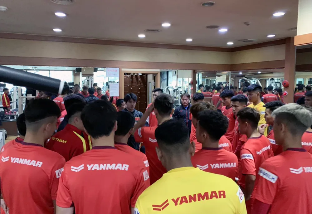 ĐT U23 Việt Nam tập huấn tại Hàn Quốc: Tập trung rèn thể lực và ôn đấu pháp - Ảnh 4. ĐT U23 Việt Nam tập huấn tại Hàn Quốc: Tập trung rèn thể lực và ôn đấu pháp - Ảnh 4.
