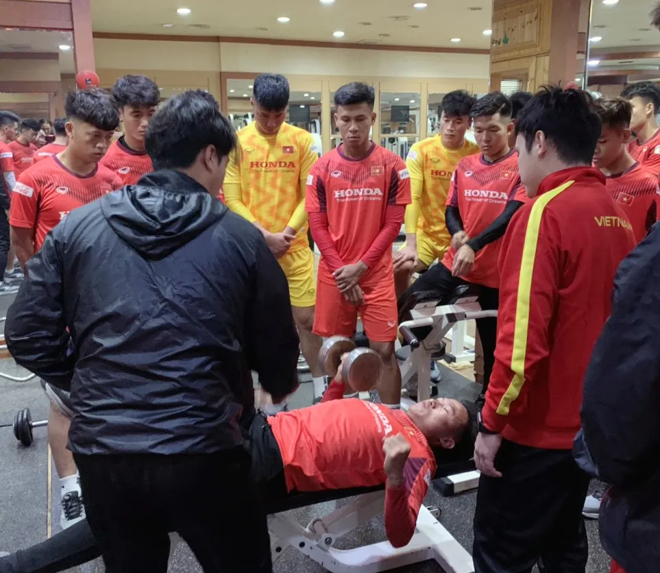 ĐT U23 Việt Nam tập huấn tại Hàn Quốc: Tập trung rèn thể lực và ôn đấu pháp - Ảnh 8. ĐT U23 Việt Nam tập huấn tại Hàn Quốc: Tập trung rèn thể lực và ôn đấu pháp - Ảnh 8.