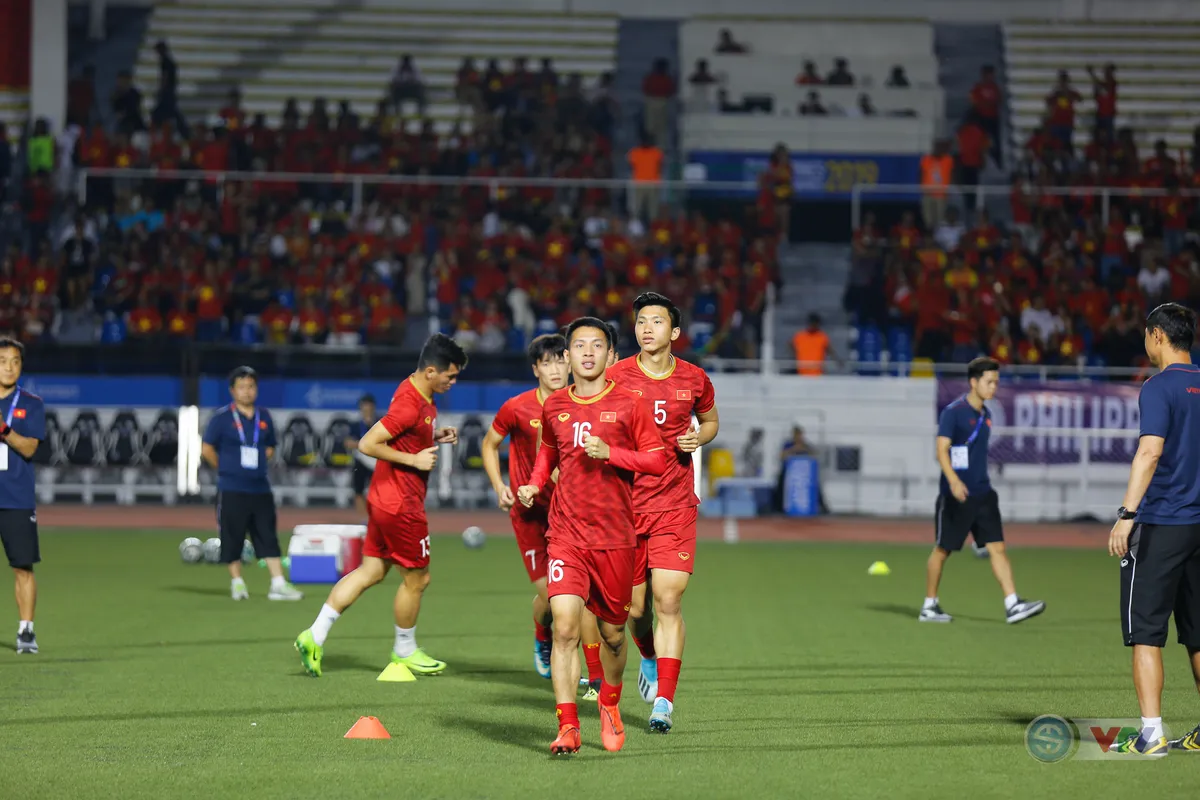 ẢNH: U22 Việt Nam ngược dòng ngoạn mục trước U22 Indonesia - Ảnh 1.
