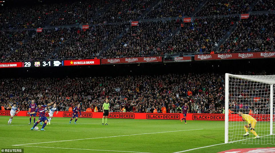 Hàng công bùng nổ, Barcelona thắng đậm Alaves - Ảnh 4.