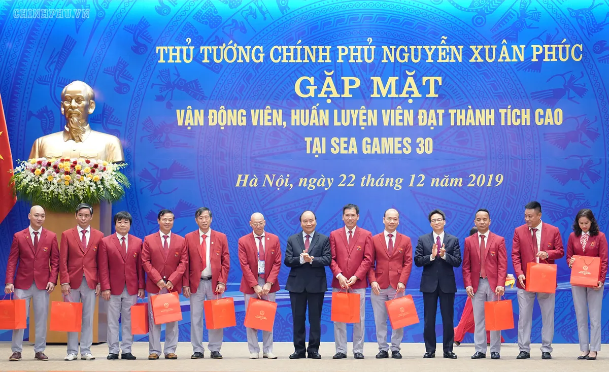 Thủ tướng gặp mặt, vinh danh VĐV, HLV đạt thành tích cao tại SEA Games 30 - Ảnh 5.