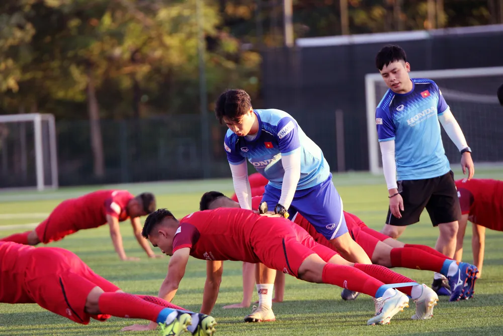 VFF bố trí 2 trợ lý ngôn ngữ riêng biệt cho ĐTQG & U23 QG - Ảnh 1. VFF bố trí 2 trợ lý ngôn ngữ riêng biệt cho ĐTQG & U23 QG - Ảnh 1.