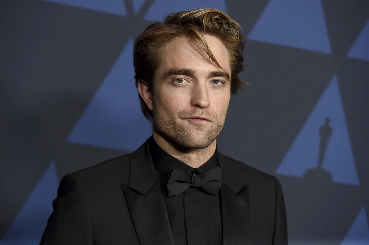 Vừa kế nhiệm, Robert Pattinson đã khẳng định Batman không phải siêu anh hùng - Ảnh 2.