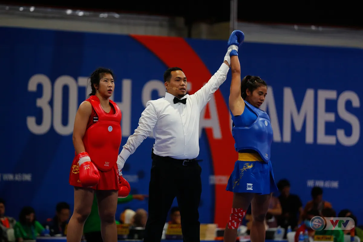 SEA Games 30: Wushu Việt Nam giải cơn khát vàng trong ngày 3/12 - Ảnh 9. SEA Games 30: Wushu Việt Nam giải cơn khát vàng trong ngày 3/12 - Ảnh 9.