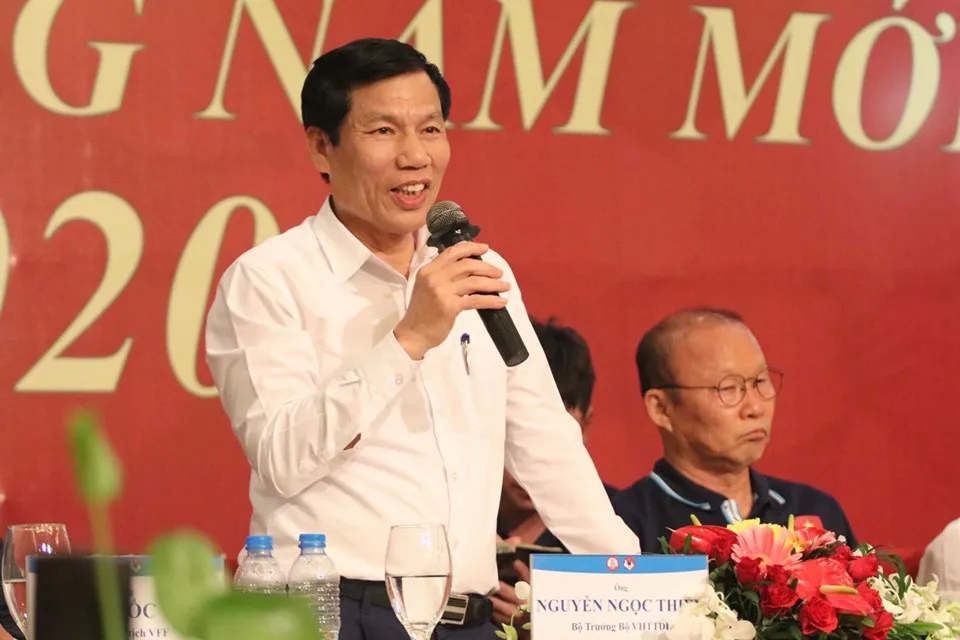 Bộ trưởng Nguyễn Ngọc Thiện và lãnh đạo TCTDTT, LĐBĐVN thăm đội tuyển U23 quốc gia - Ảnh 3. Bộ trưởng Nguyễn Ngọc Thiện và lãnh đạo TCTDTT, LĐBĐVN thăm đội tuyển U23 quốc gia - Ảnh 3.