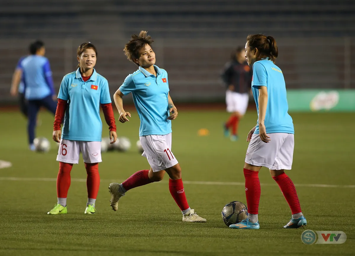 ẢNH: ĐT nữ Việt Nam rèn quân, quyết thắng Thái Lan trận chung kết SEA Games 30 - Ảnh 4. ẢNH: ĐT nữ Việt Nam rèn quân, quyết thắng Thái Lan trận chung kết SEA Games 30 - Ảnh 4.