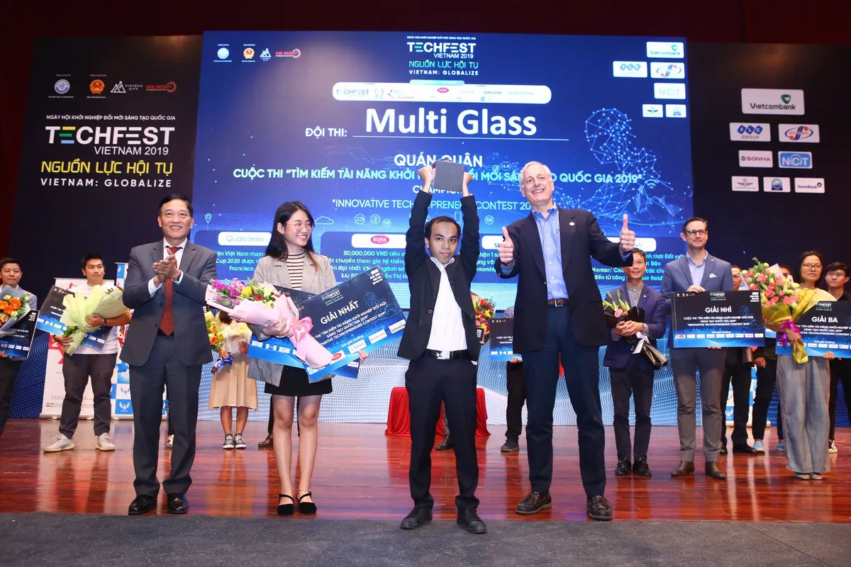 Quán quân Techfest 2019 dành cho những người nghĩ về cộng đồng - Ảnh 1.