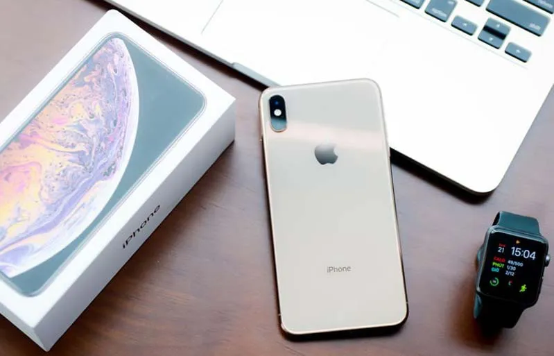 iPhone XS Max cũ chỉ còn có giá bán 15,8 triệu đồng - Ảnh 1.