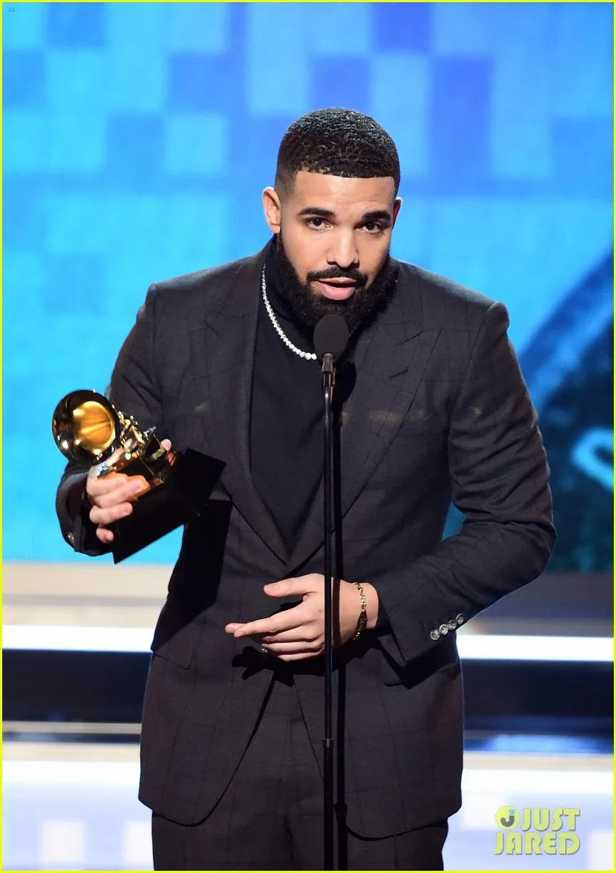 Rapper Drake: Không phải có máy hát mới là người chiến thắng Grammy - Ảnh 2.