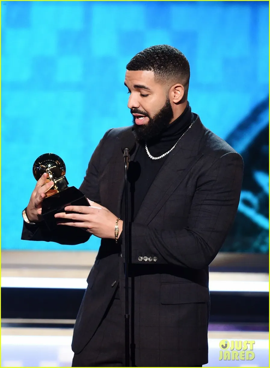 Rapper Drake: Không phải có máy hát mới là người chiến thắng Grammy - Ảnh 1.