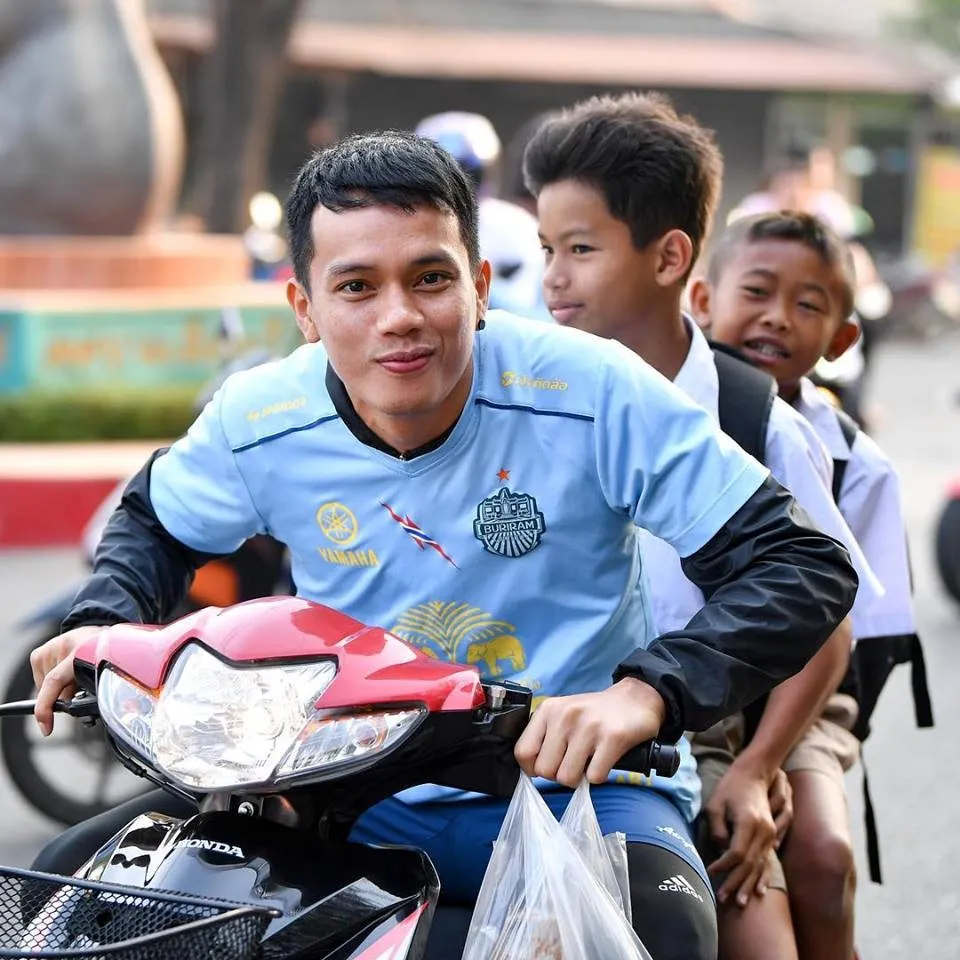 Xuân Trường vượt qua thử thách ở Buriram United - Ảnh 8.