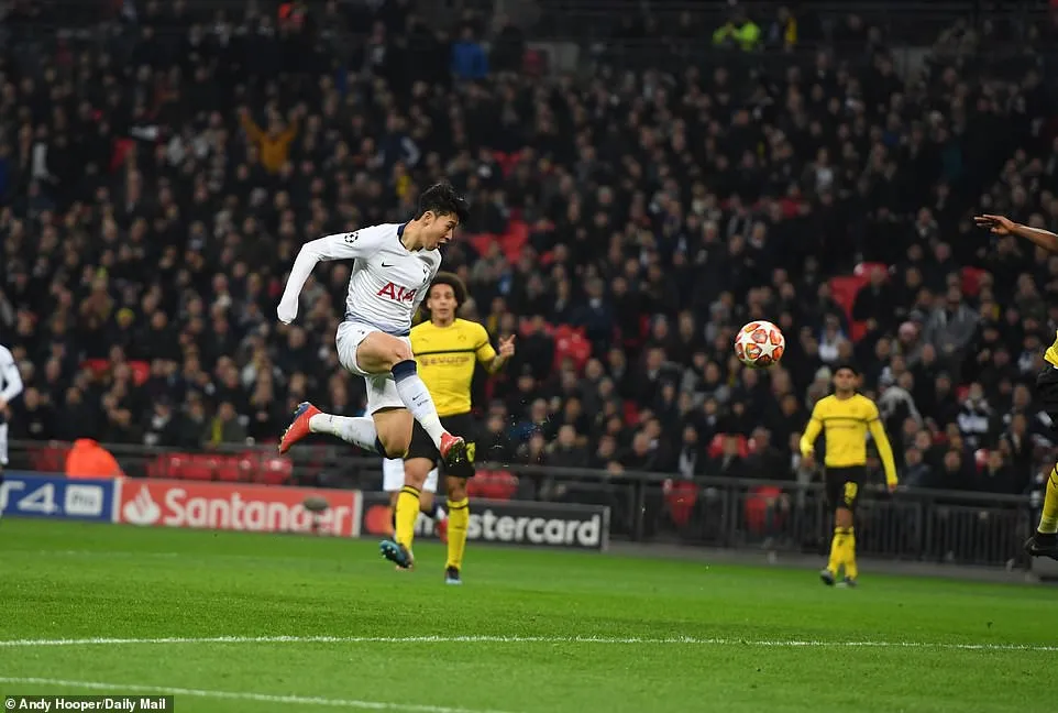 Son Heung-min tỏa sáng, Tottenham giành chiến thắng cách biệt trước Dortmund - Ảnh 2. Son Heung-min tỏa sáng, Tottenham giành chiến thắng cách biệt trước Dortmund - Ảnh 2.