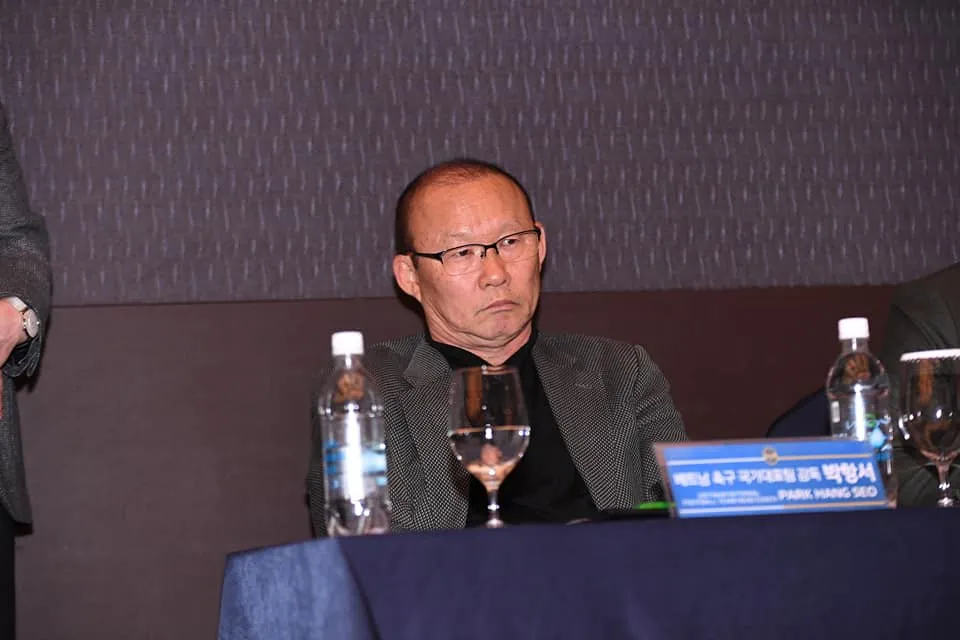 CHÍNH THỨC: Công Phượng rạng rỡ trong ngày ra mắt CLB mới Incheon United FC - Ảnh 5. CHÍNH THỨC: Công Phượng rạng rỡ trong ngày ra mắt CLB mới Incheon United FC - Ảnh 5.