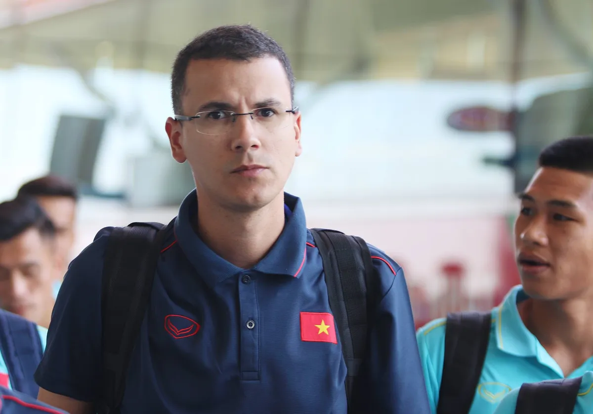 U22 Việt Nam lên đường sang Campuchia tham dự giải U22 Đông Nam Á lần đầu tiên - Ảnh 2. U22 Việt Nam lên đường sang Campuchia tham dự giải U22 Đông Nam Á lần đầu tiên - Ảnh 2.