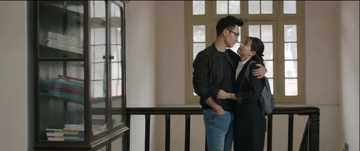 Chạy trốn thanh xu&acirc;n - Tập 24: An bị quay clip n&oacute;ng, bố Nam d&ugrave;ng tiền dụ b&agrave; Mỹ chia rẽ Nam v&agrave; An - Ảnh 2.