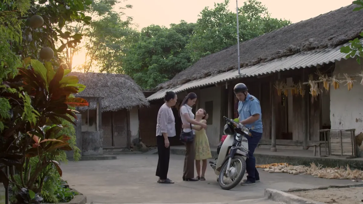 Những cô gái trong thành phố - Tập 17: Giúp việc cho nhà Bách, Trúc cứng đầu có trị được cô con gái bướng bỉnh? - Ảnh 5.