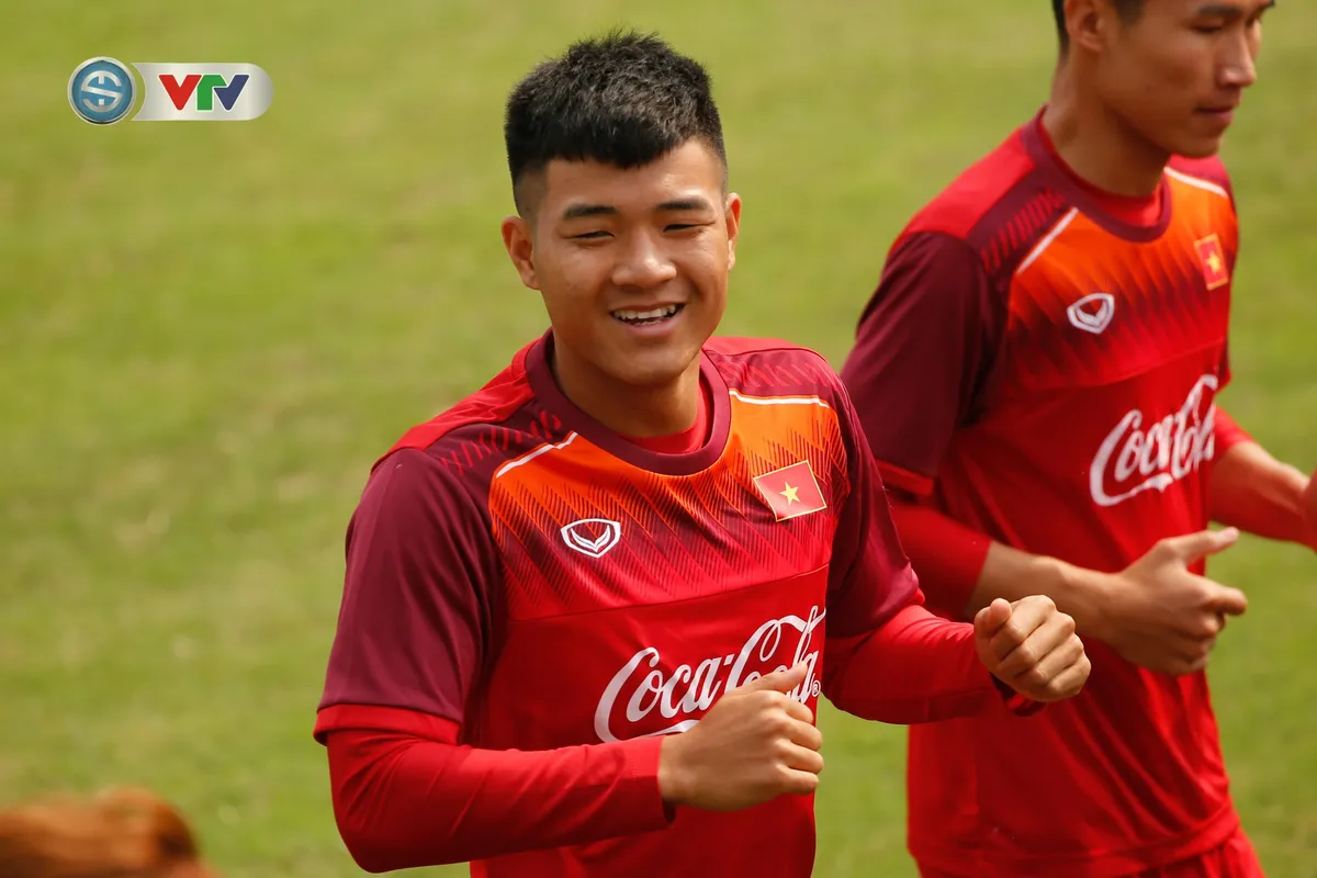 U23 Việt Nam tập luyện thiếu quân, thầy Park đau đầu về nhân sự - Ảnh 3. U23 Việt Nam tập luyện thiếu quân, thầy Park đau đầu về nhân sự - Ảnh 3.