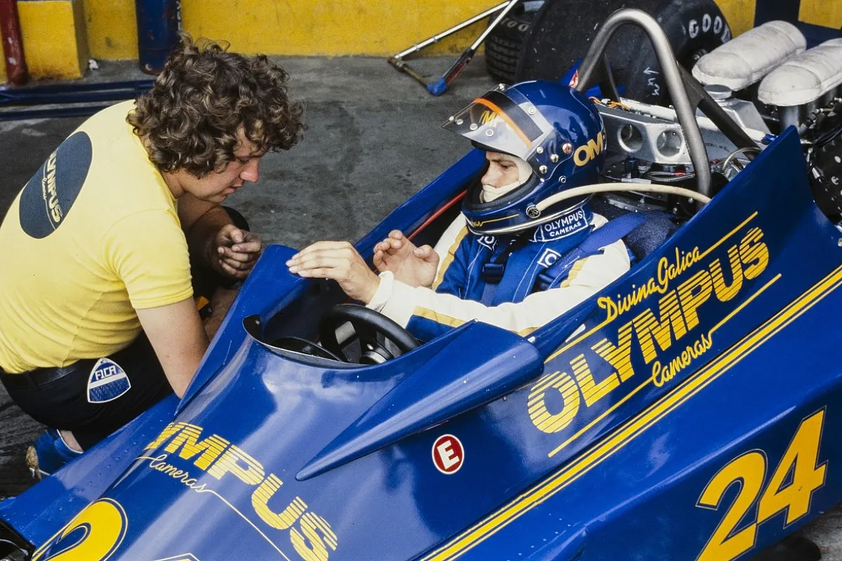 Charlie Whiting - Gi&aacute;m đốc giải đua xe c&ocirc;ng thức 1 qua đời - Ảnh 2.