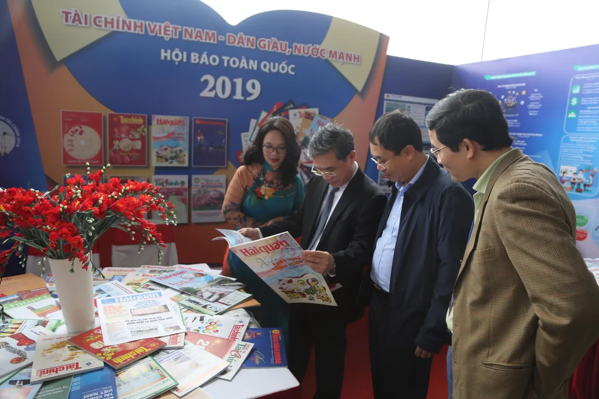 Tưng bừng khai mạc Hội Báo toàn quốc 2019 - Ảnh 3.