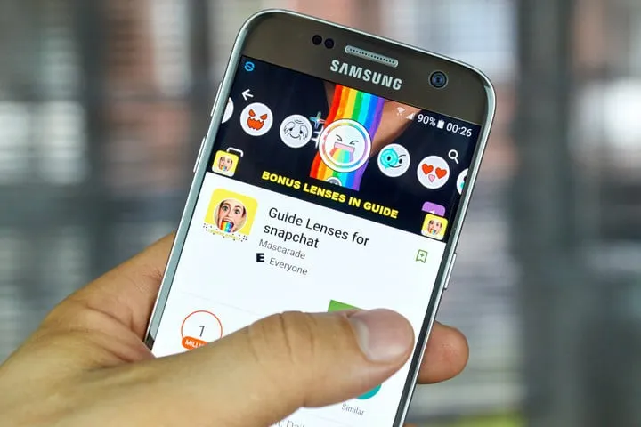 Snapchat sắp cho người dùng vừa dùng ứng dụng vừa chơi game - Ảnh 1.